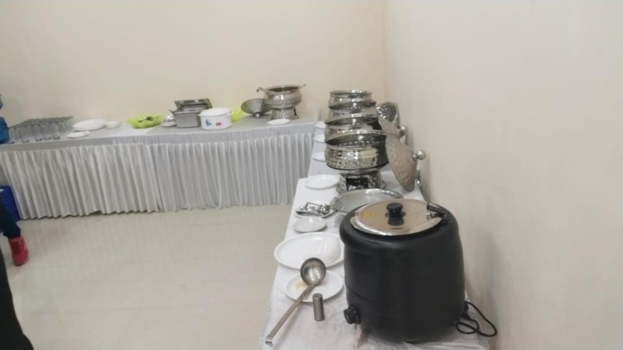 Shourya Hotel And Banquet Noida Kültér fotó